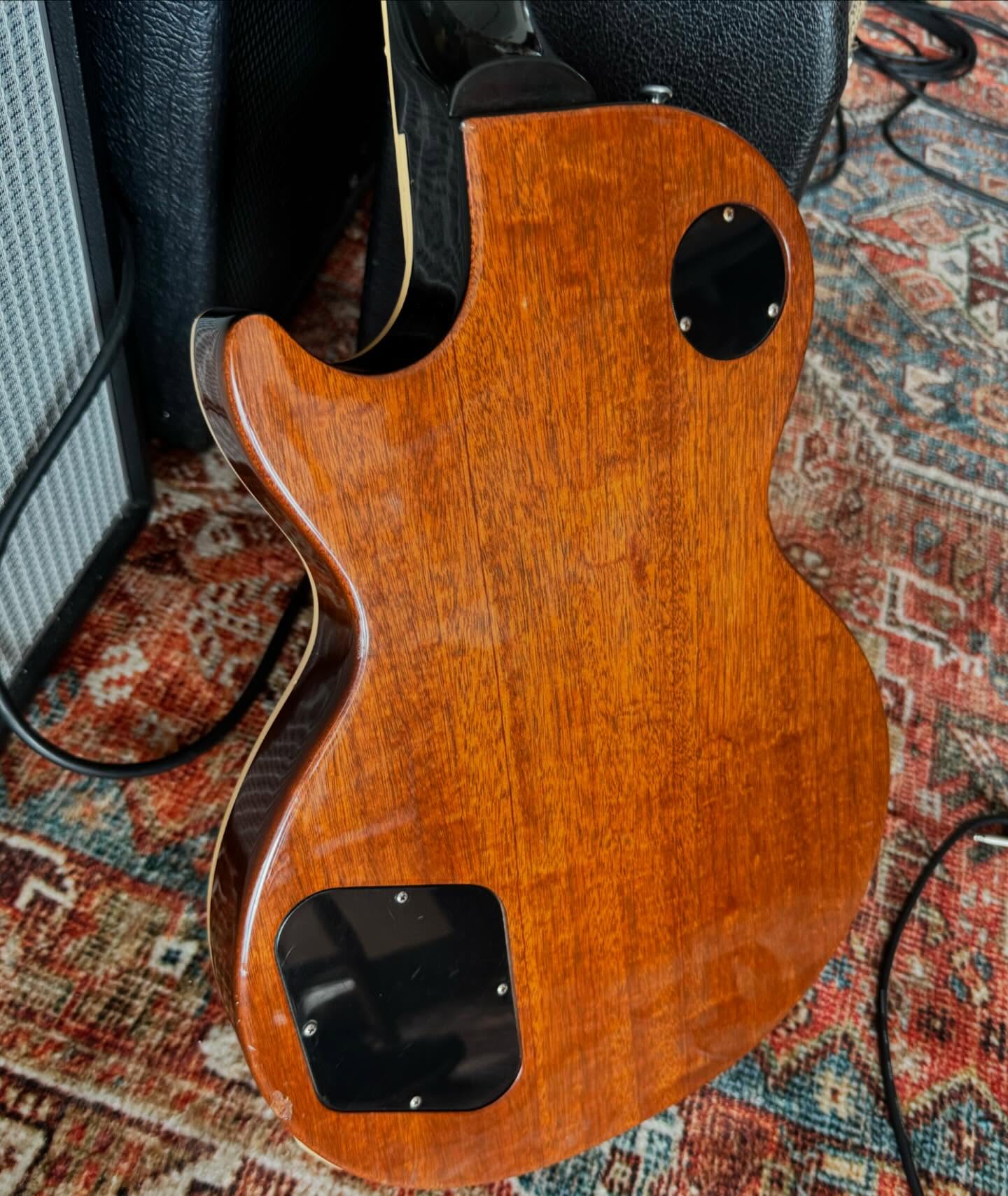 00’s Les Paul 1960 Classic Tobacco Sunburst Back at Redwoods Vintage Guitars St. Pete Florida