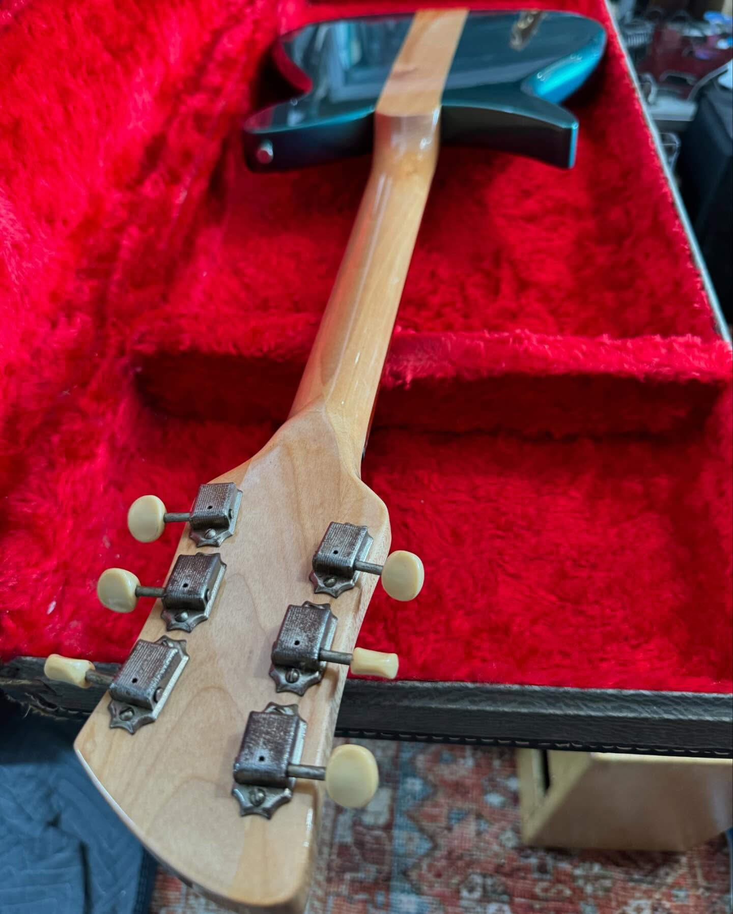 1962 Rickenbacker 1000 Combo Turquoise 2 Back at Redwoods Vintage Guitars St. Pete Florida 1962 Rickenbacker 1000 Combo Turquoise 2 Back at Redwoods Vintage Guitars St. Pete Florida