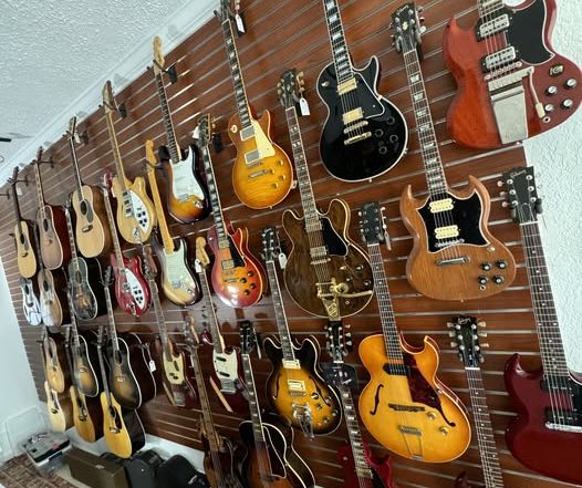 Intro Image at Redwoods Vintage Guitars St. Pete