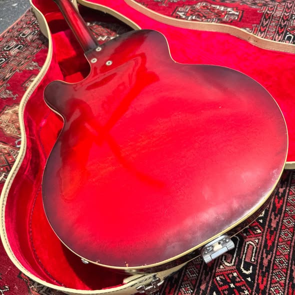 1960’s Silvertone 1494 at Redwoods Vintage Guitars St Pete Florida Back 1960’s Silvertone 1494 at Redwoods Vintage Guitars St Pete Florida Back
