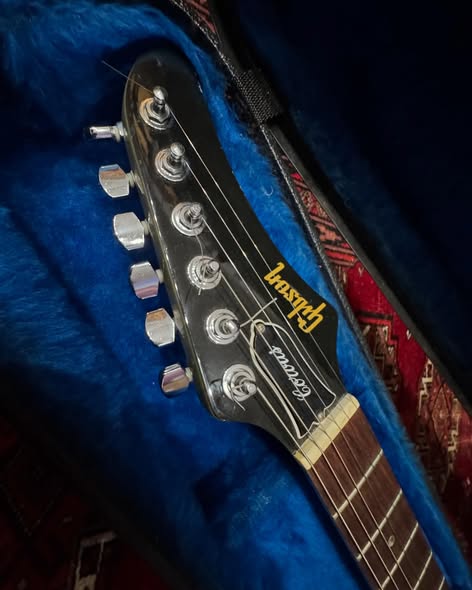 1980s Gibson Corvus Silver Finish at Redwoods Vintage Guitars St Pete Florida Headstock