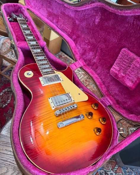 1982 Heritage 80 Gibson Prehistoric Burst at Redwoods Vintage Guitars St Pete