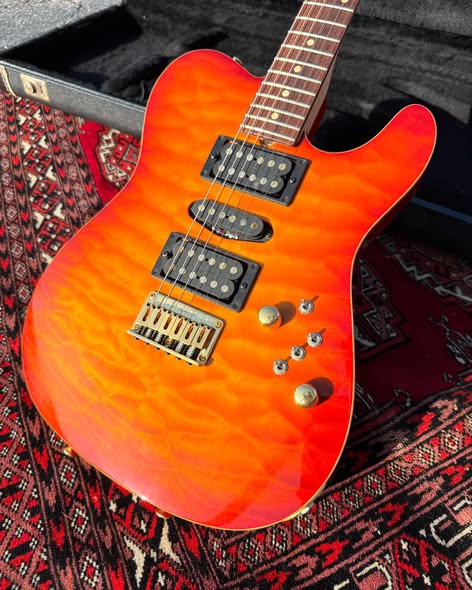 1990s Custom Tom Anderson T Hollow Sunburst Quilt Top at Redwoods Vintage Guitars St Pete Florida