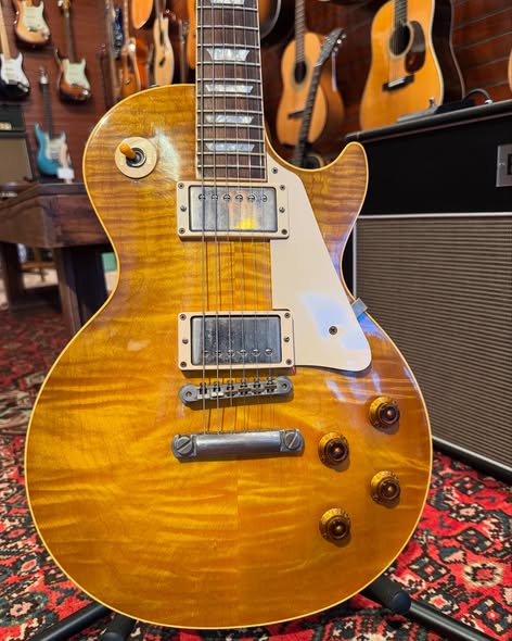 1997 Gibson Custom 1958 Historic Faded Honey Lemon Burst at Redwoods Vintage Guitars