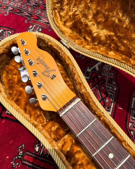 2000’s K-Line Truxton Custom Relic Lake Placid Blue Headstock