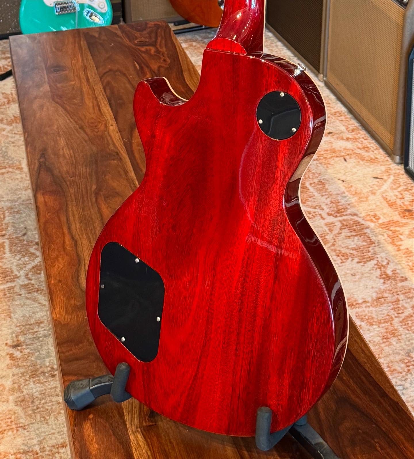 2013 Les Paul Quilt Top at Redwoods Vintage Guitars St Pete Florida Back 2013 Les Paul Quilt Top at Redwoods Vintage Guitars St Pete Florida