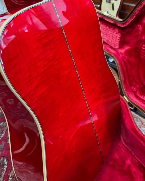2022 Gibson Custom Shop Dove at Redwoods Vintage Guitars St Pete Florida back