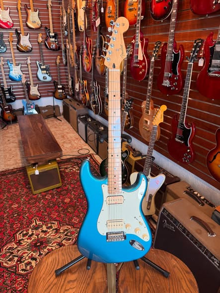 Fender Stratocaster in Lake Placid Blue at Redwoods Vintage Guitars St Pete Florida