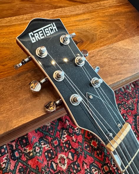 Gretsch G5230T Electromatic Chambered at Redwoods Vintage Guitars St Pete Florida Headstock