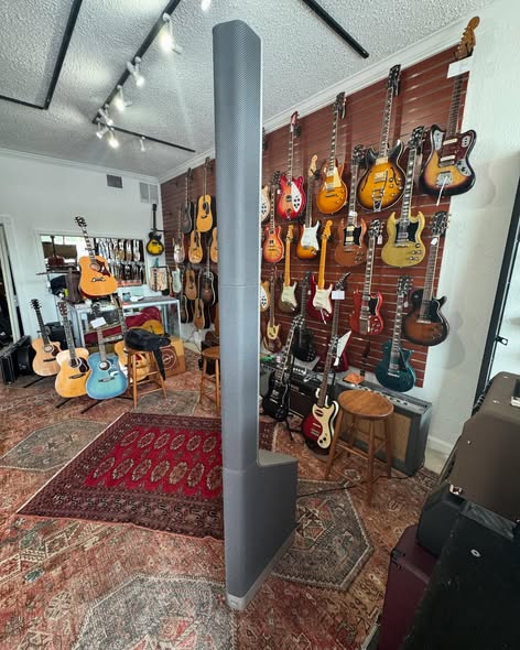 MAUIP90 Porsche Design PA & HiFi at Redwoods Vintage Guitars St Pete Florida MAUIP90 Porsche Design PA & HiFi at Redwoods Vintage Guitars St Pete Florida