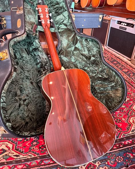 Martin 000-28HD Eric Clapton Signature Model at Redwoods Vintage Guitars St Pete Florida Back
