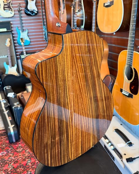 Taylor 214ce Plus Rosewood Model Acoustic Electric at Redwoods Vintage Guitars St Pete Florida Back Taylor 214ce Plus Rosewood Model Acoustic Electric at Redwoods Vintage Guitars St Pete Florida Back