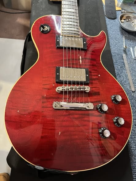 1972 Gibson Les Paul Deluxe at Redwoods Vintage Guitars St Pete Florida