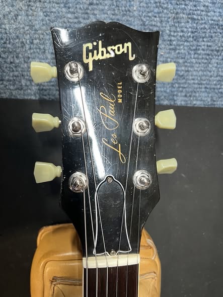 1972 Gibson Les Paul Deluxe at Redwoods Vintage Guitars St Pete Florida
