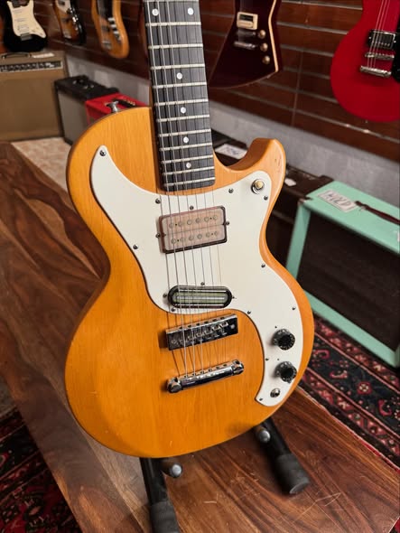 1976 Gibson Marauder at Redwoods Vintage guitars St Pete Florida