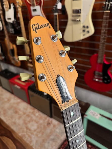 1976 Gibson Marauder at Redwoods Vintage guitars St Pete Florida Headstock 1976 Gibson Marauder at Redwoods Vintage guitars St Pete Florida