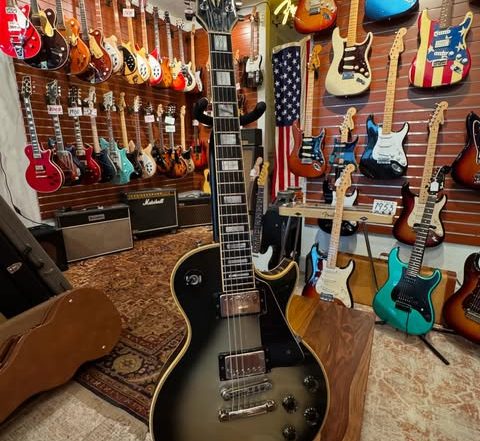 1981 Gibson Les Paul Custom Silverburst at Redwoods Vintage Guitars St Pete Florida