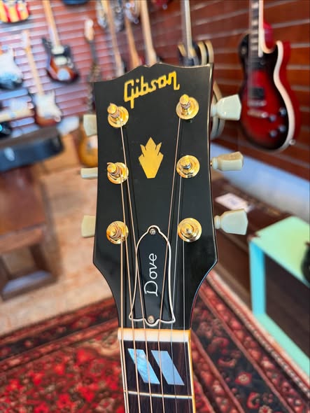 1984 90th Anniversary Gibson Dove at Redwoods vintage Guitars St Pete Florida Headstock 1984 90th Anniversary Gibson Dove at Redwoods vintage Guitars St Pete Florida