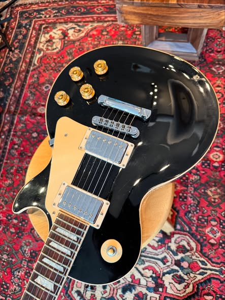 1995 Les Paul Ebony Lacquer at Redwoods Vintage Guitars St Pete Florida