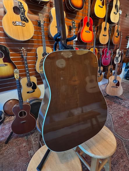 69-70 transition J-50 Gibson at Redwoods Vintage Guitars St Pete Florida