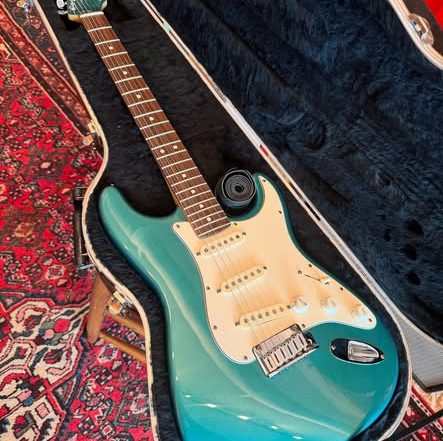 90’s USA Fender Strat Ocean Turquoise
