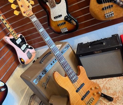 Fender American Deluxe 5 String Jazz Bass Flame Maple Top