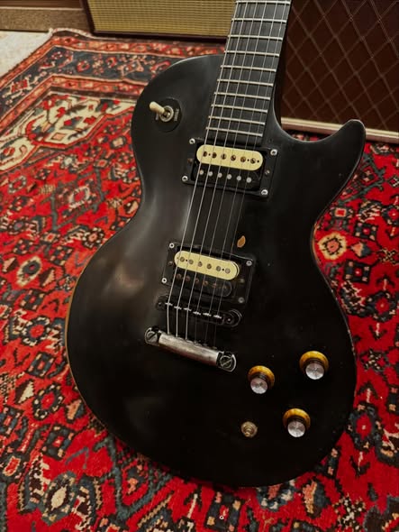 Gibson Gothic at Redwoods Vintage Guitars St Pete Gibson Gothic at Redwoods Vintage Guitars St Pete