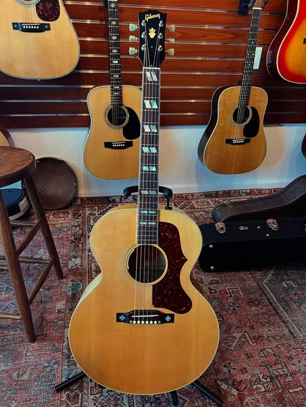 Gibson J185 at Redwoods Vintage Guitars