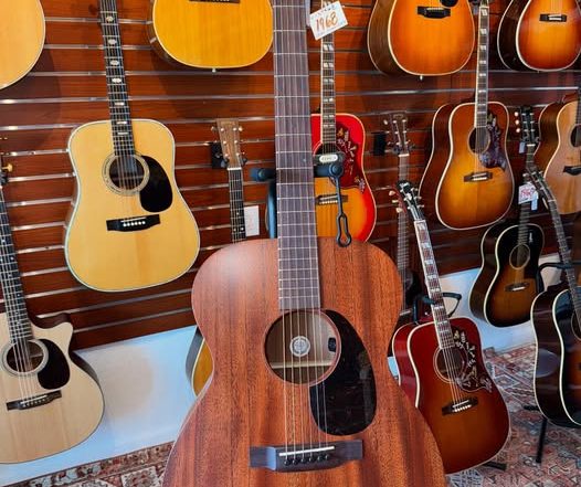 Martin #00015 Mahogany Acoustic Electric Setup at Redwoods Vintage Guitars St Pete Florida