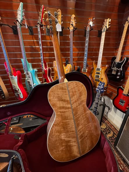 Martin CEO-9 L at Redwoods Vintage Guitars St Pete Florida