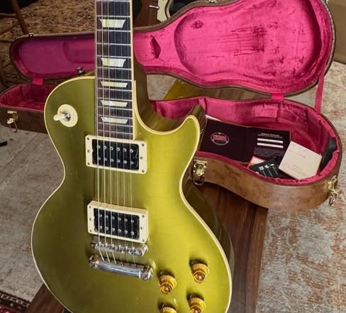 Reissue 1957 Gibson R7 “All Gold” at Redwoods Vintage Guitars St Pete Florida