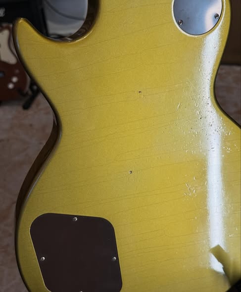 Reissue 1957 Gibson R7 “All Gold” at Redwoods Vintage Guitars St Pete Florida back Reissue 1957 Gibson R7 “All Gold” at Redwoods Vintage Guitars St Pete Florida