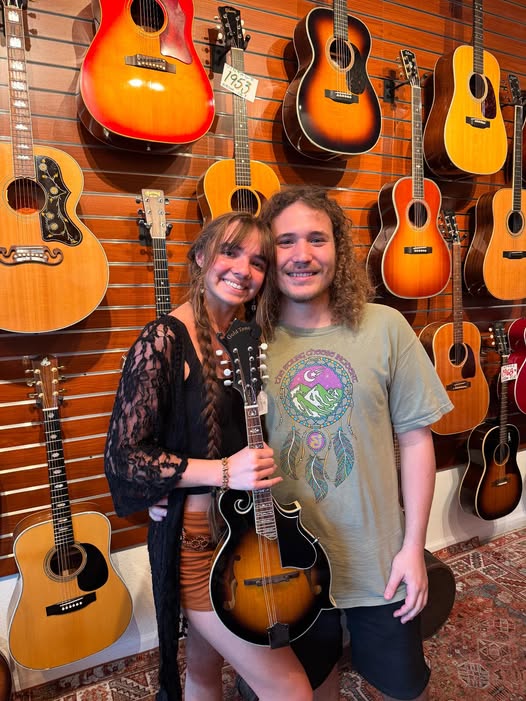 Solid Top Gold Tone F Mandolin at Redwoods Vintage Guitars St Pete Florida